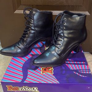 Funtasma Victorian sz 8 pu black boots